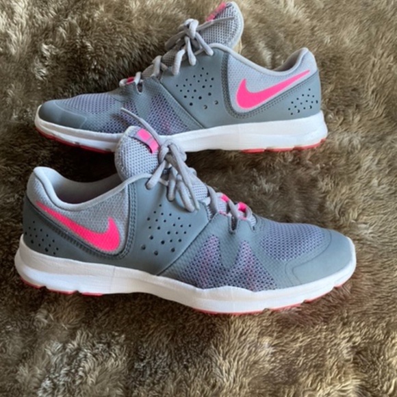 Nike Core Motion TR3 cross trainers - Picture 2 of 6